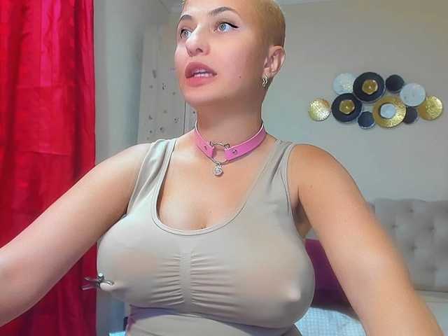 DangerDiana live cam on BongaCams