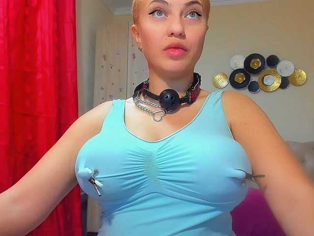 DangerDiana live cam on BongaCams