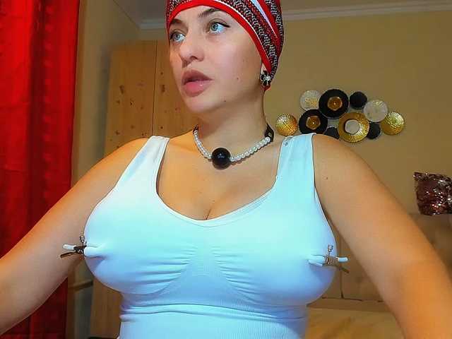 DangerDiana live cam on BongaCams