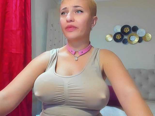 DangerDiana live cam on BongaCams