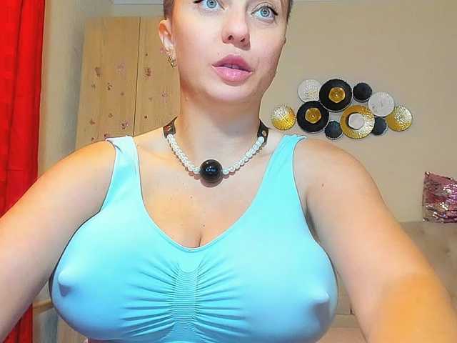 DangerDiana live cam on BongaCams