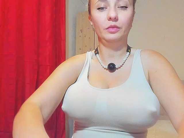 DangerDiana live cam on BongaCams