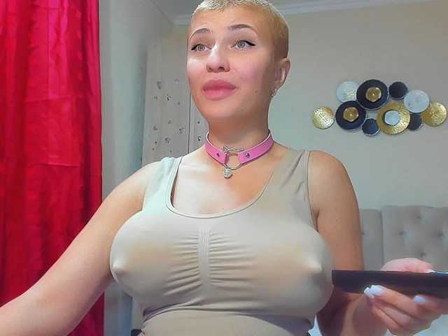 DangerDiana live cam on BongaCams