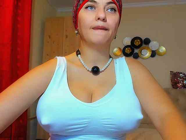 MomHornyy
