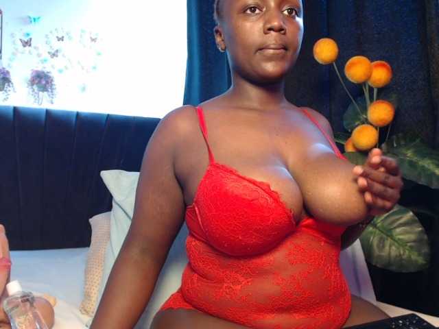 Curvyzaraa