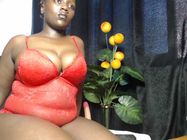 Curvyzaraa