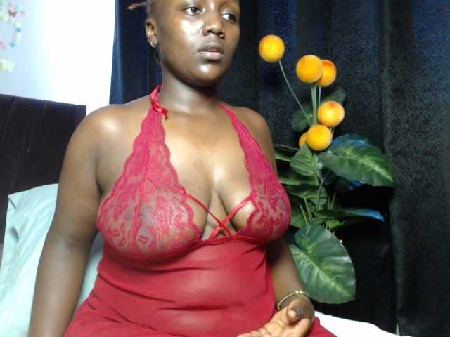Curvyzaraa