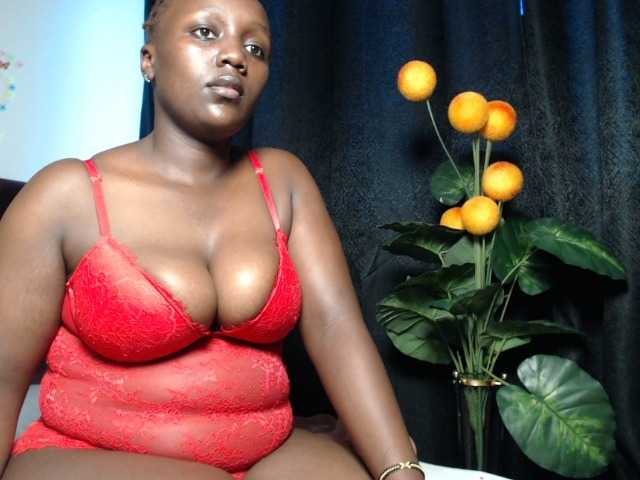 Curvyzaraa