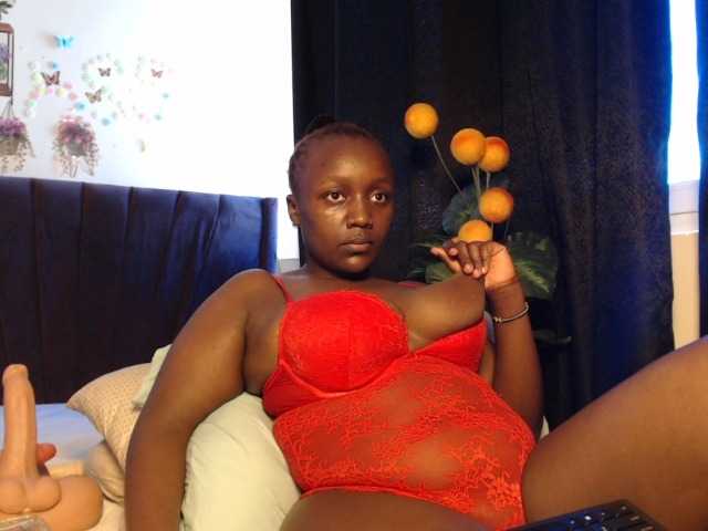 Curvyzaraa