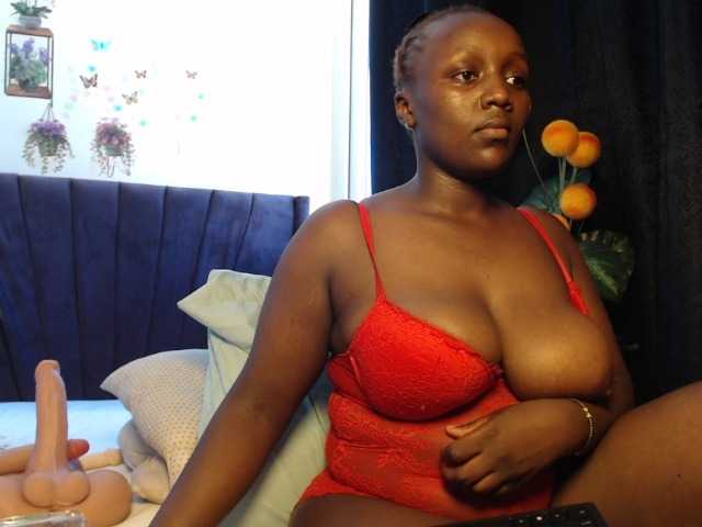 Curvyzaraa