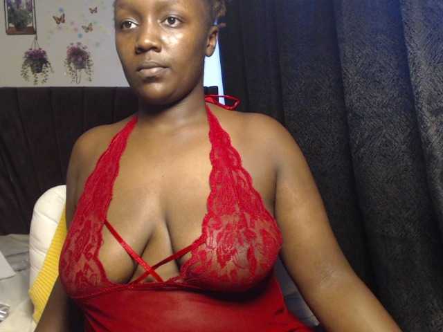 Curvyzaraa