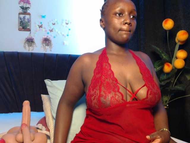 Curvyzaraa