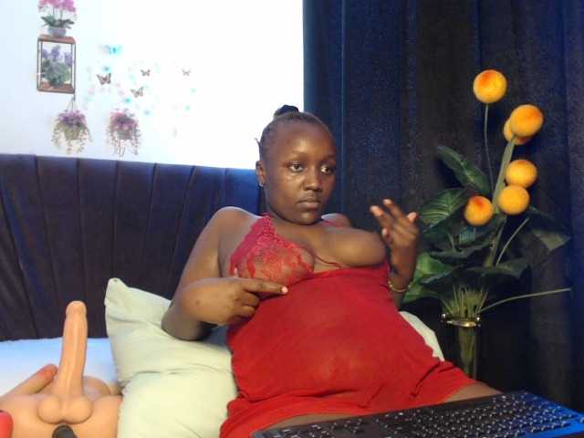 Curvyzaraa