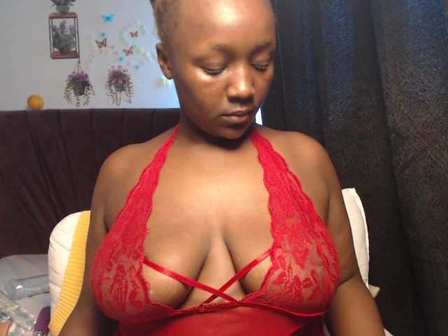 Curvyzaraa