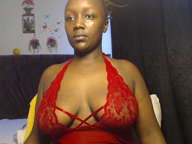 Curvyzaraa
