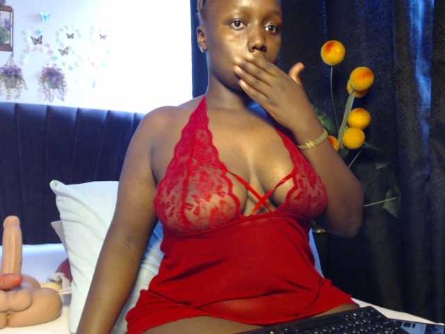 Curvyzaraa