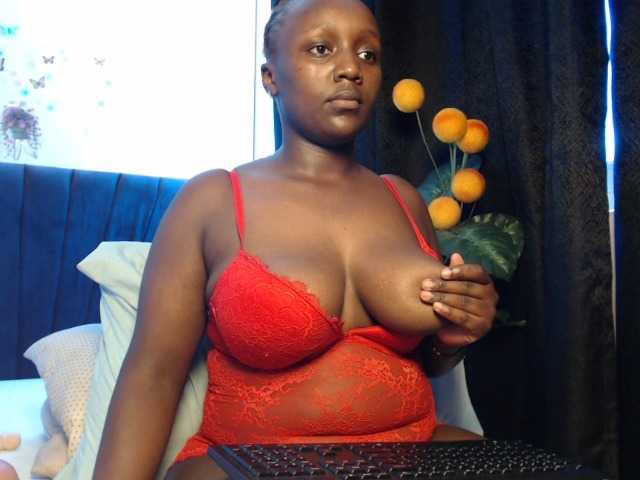 Curvyzaraa