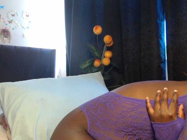 Curvyzaraa