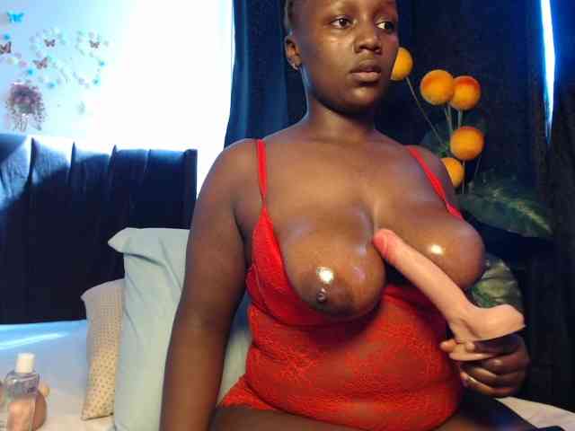 Curvyzaraa