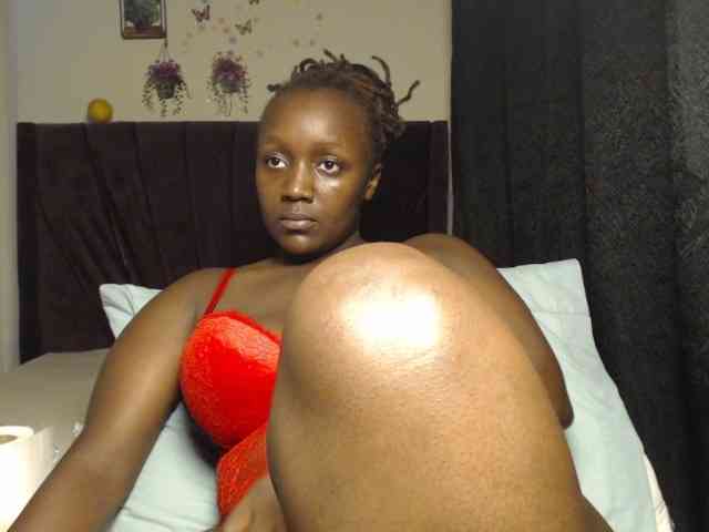 Curvyzaraa