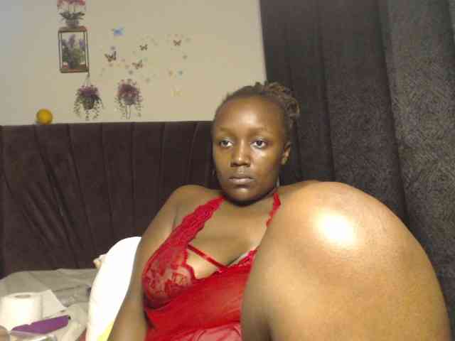 Curvyzaraa