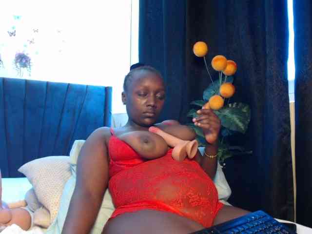 Curvyzaraa