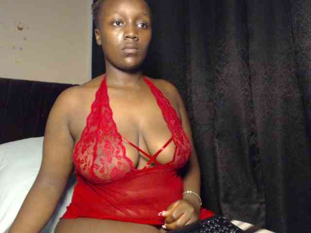 Curvyzaraa