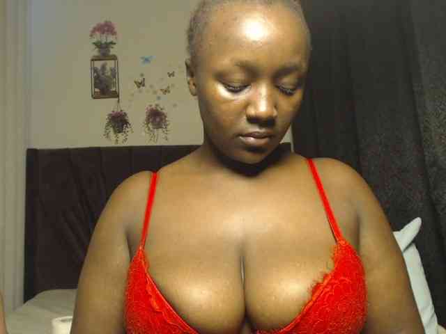 Curvyzaraa