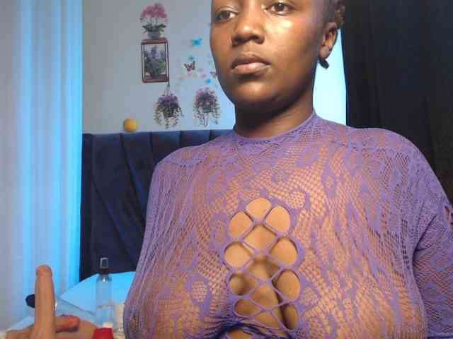 Curvyzaraa Curvyzaraa