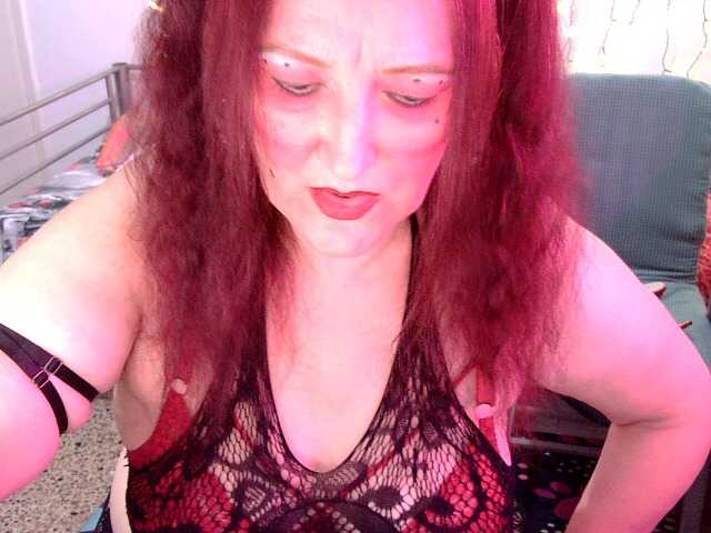 SabrinaXlovess live cam on BongaCams