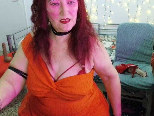 SabrinaXlovess live cam on BongaCams