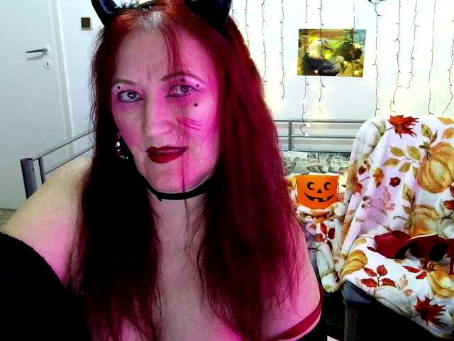 SabrinaXlovess live cam on BongaCams