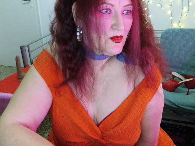 SabrinaXlovess, live now on BongaCams