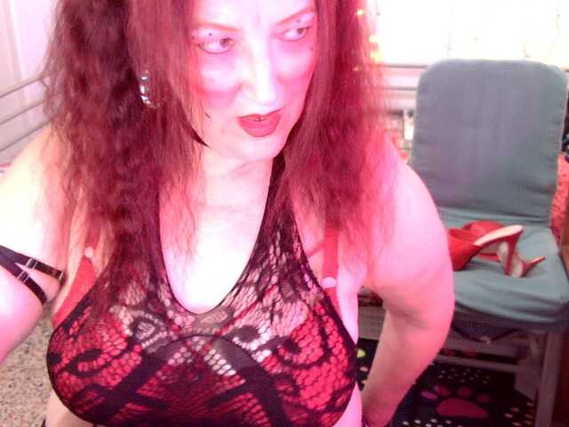 SabrinaXlovess live cam on BongaCams