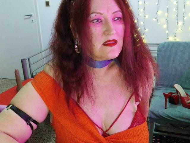 SabrinaXlovess live cam on BongaCams