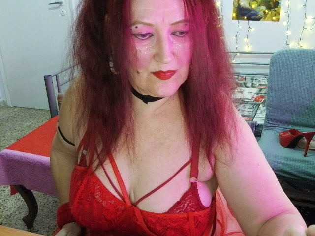 SabrinaXlovess, live now on BongaCams