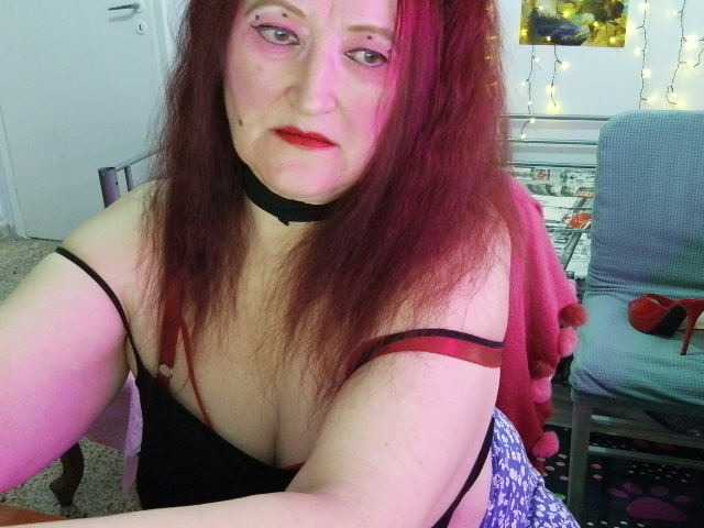 SabrinaXlovess live cam preview