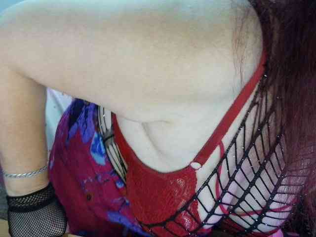 SabrinaXlovess webcam