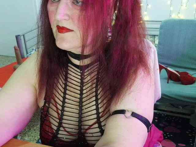 SabrinaXlovess webcam