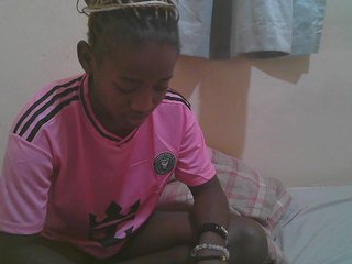Sparkling-divah's Live Webcam