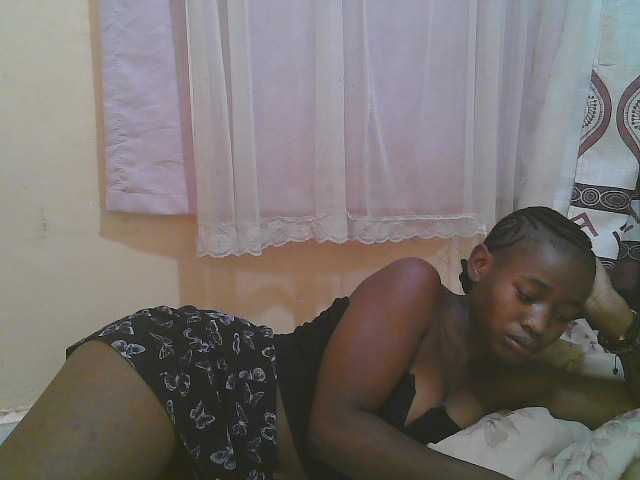 Sparkling-divah live cam on BongaCams
