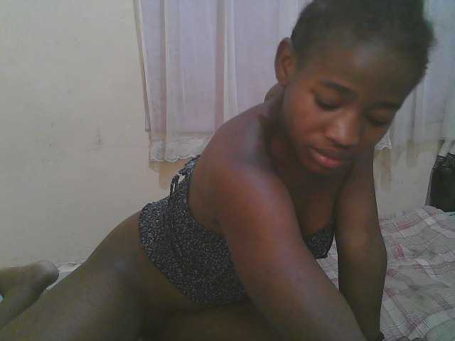 Sparkling-divah live cam on BongaCams