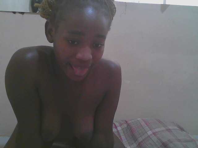 Sparkling-divah live cam on BongaCams