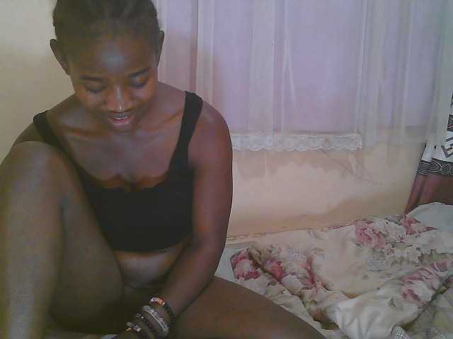 Sparkling-divah live cam on BongaCams