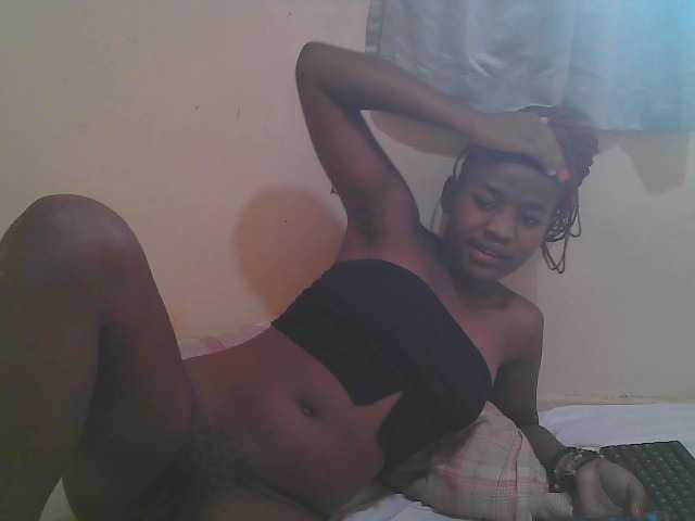 Sparkling-divah live cam on BongaCams