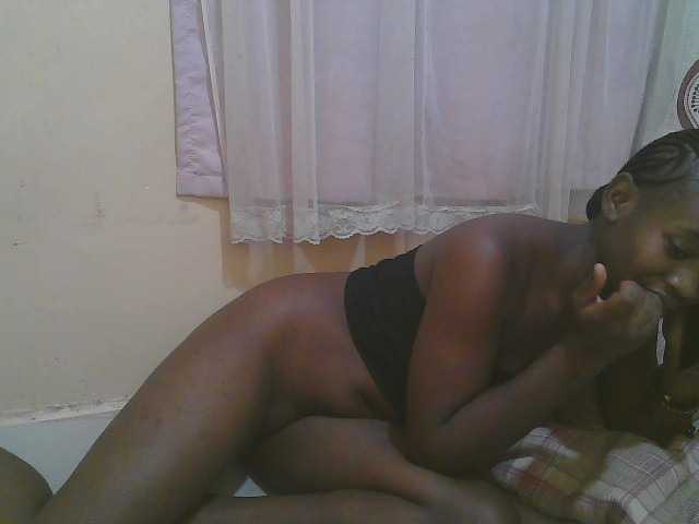 Sparkling-divah live cam on BongaCams