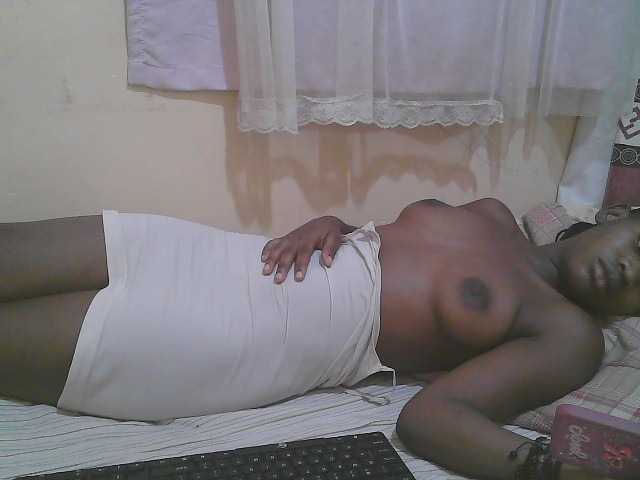 Sparkling-divah live cam on BongaCams