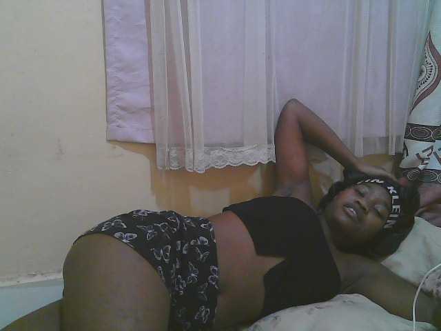 Sparkling-divah live cam on BongaCams