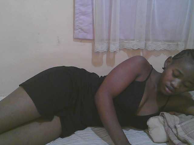 Sparkling-divah live cam on BongaCams
