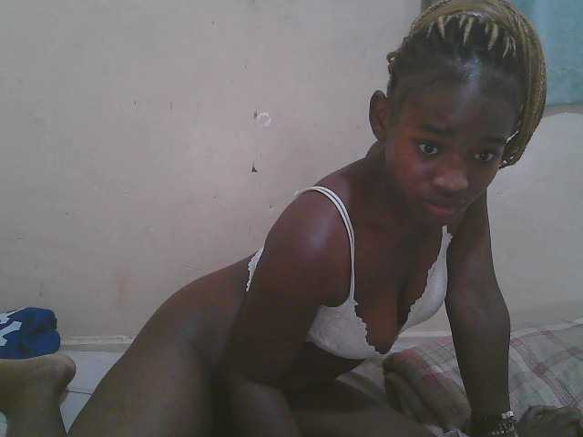 Sparkling-divah live cam on BongaCams